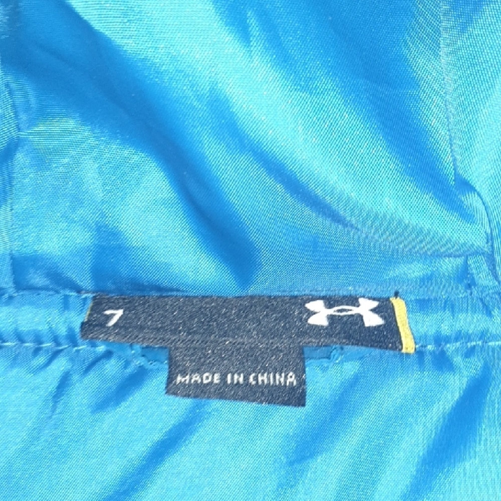 Under Armour Black and Blue Quilted Jacket Boys Size 7 - Picture 3 of 13